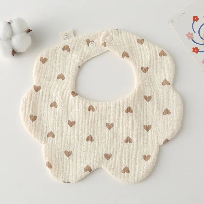 Kellan Linear Contoured Burp Cloth