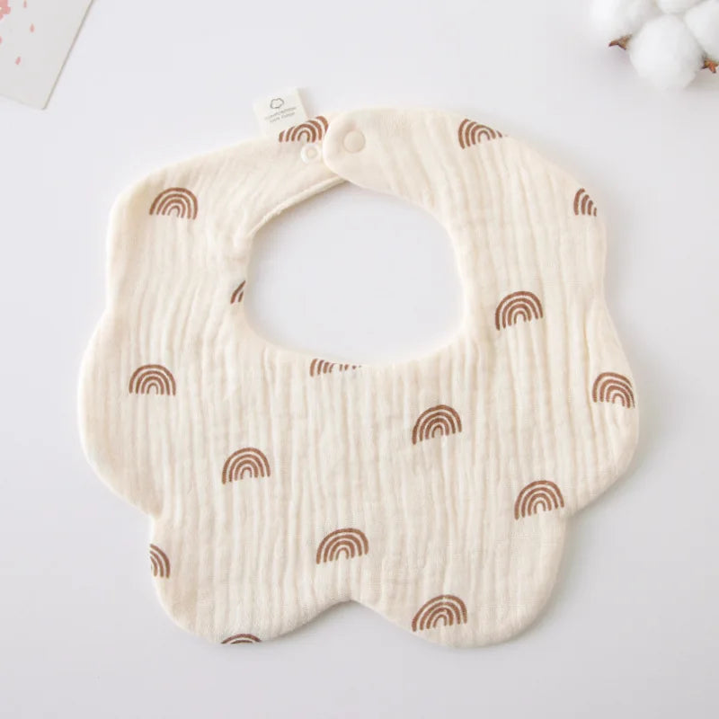 Kellan Linear Contoured Burp Cloth